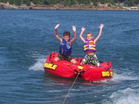 Kids Boating at Smith Lake