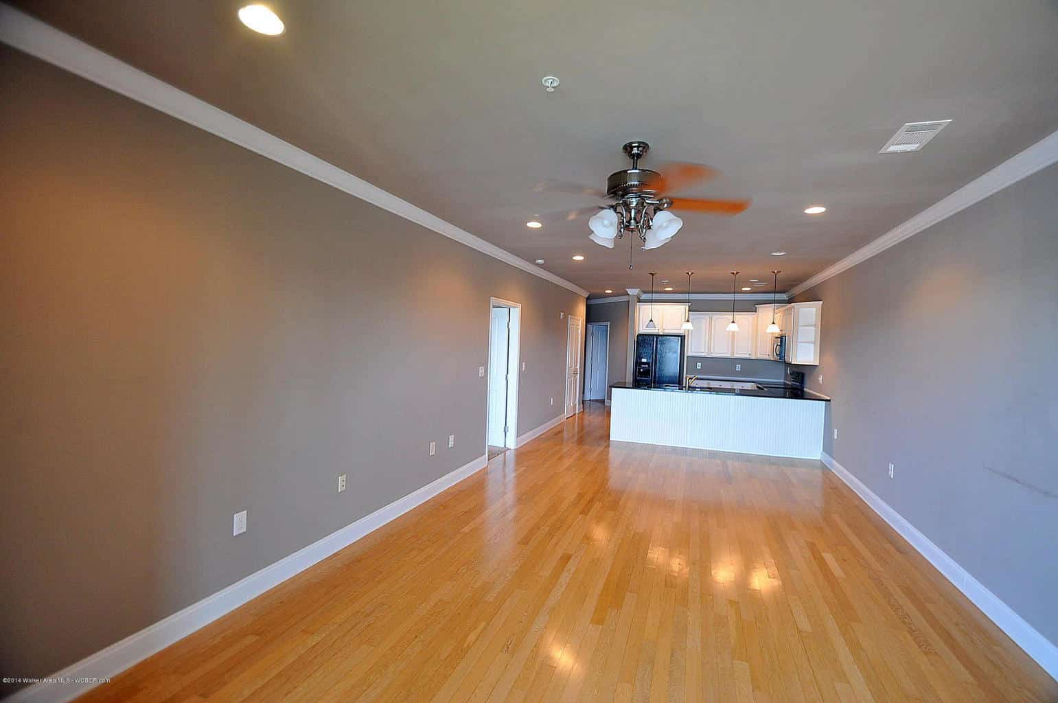 Smith Lake Condos at Waterford for Sale